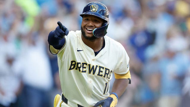 Milwaukee Brewers 2025 game times for spring training, regular season