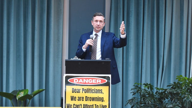 Democrats elect Minnesota party leader Ken Martin as DNC chair