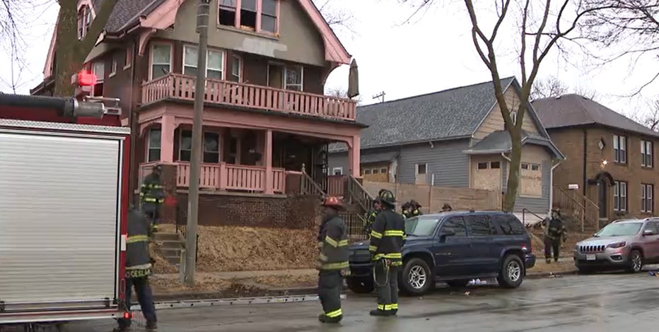 Milwaukee house fire; mother saves children, no injuries reported