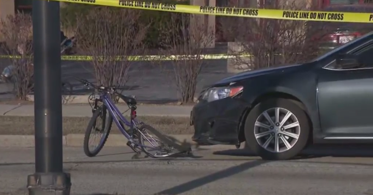 Bicyclist struck by car in Glendale dies Tuesday morning | FOX6 Milwaukee