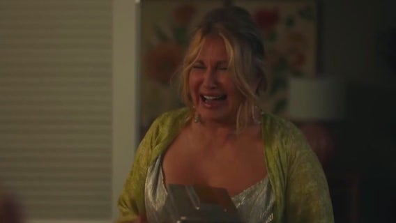 Jennifer Coolidge says 'White Lotus' helped her dating life