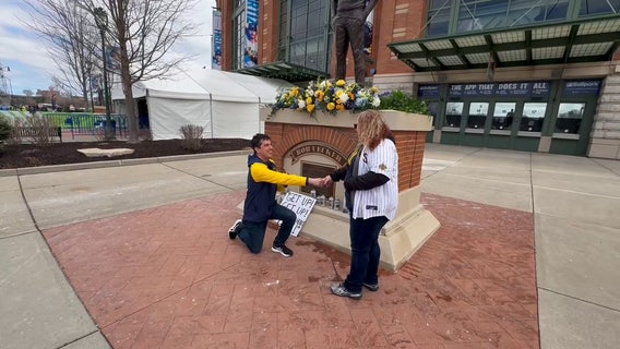 Milwaukee Brewers home opener, couple gets engaged at ballpark
