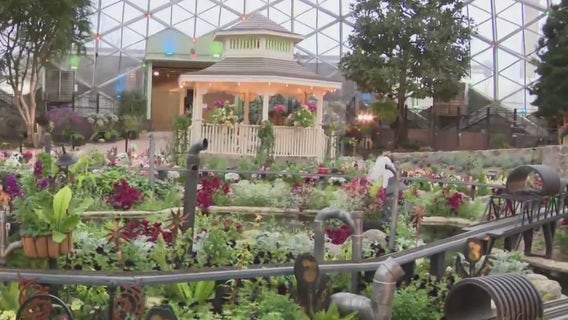 Mitchell Park Domes Golden Age of Steam open