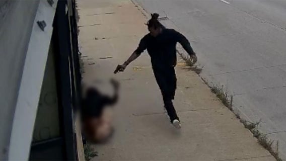 Milwaukee man shot ex-girlfriend, warrant issued for arrest