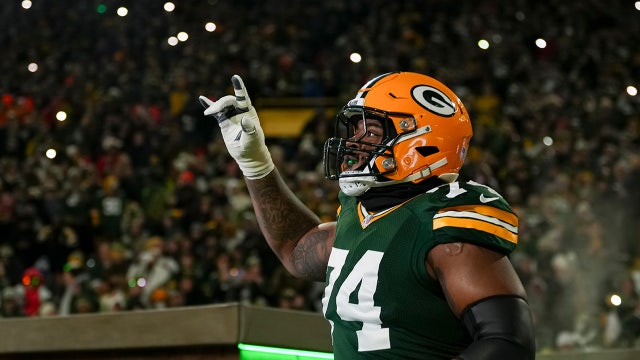 Packers GM: Elgton Jenkins will move from guard to center next season