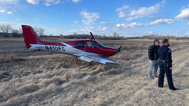 Fort Atkinson winds cause plane to veer off runway into grass