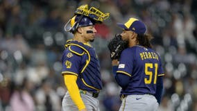 Brewers beat White Sox, Jake Bauers hits 2-run double in 8th inning