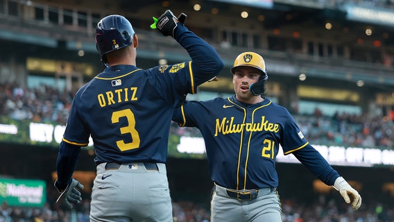 Brewers lose to Giants, Caleb Durbin hits 1st MLB home run