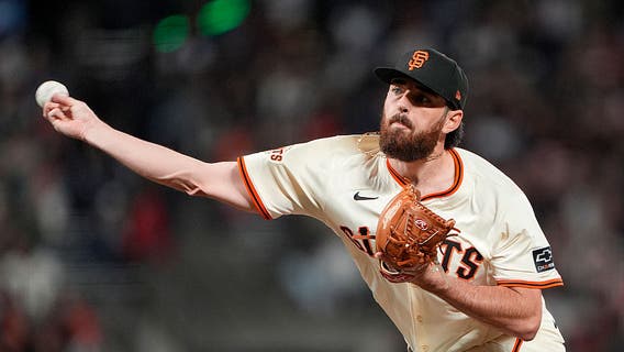 San Francisco beat Milwaukee Brewers 4-2; Flores hits a 2-run single