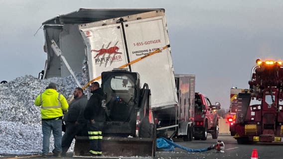 I-41 truck crash; crews cleaning up paper shreddings