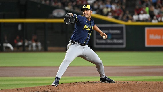 Brewers blank Diamondbacks 7-0, Quintana throws 7 scoreless innings