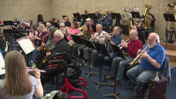 UWM at Waukesha campus closing, band holds final rehearsal
