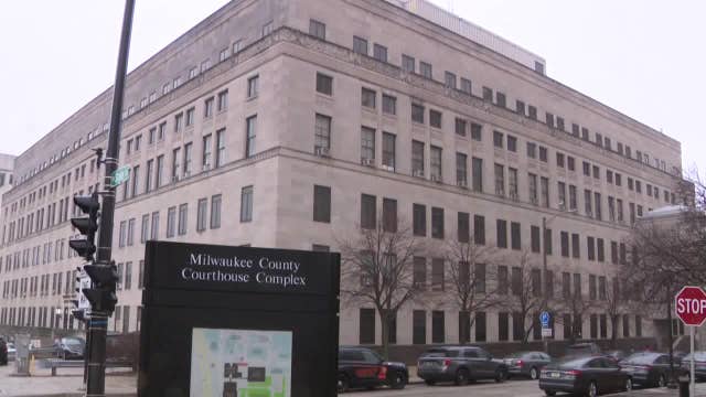Milwaukee County Courthouse ICE arrests; another defendant arrested