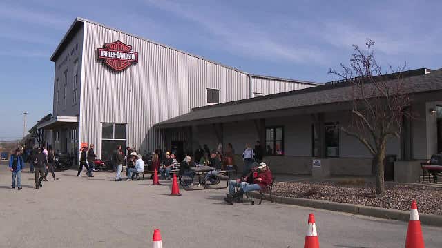Harley-Davidson leadership changes, dealer celebrates customers