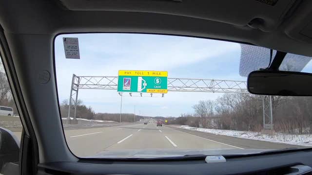 Toll, auto scams target Wisconsin consumers in April 2025