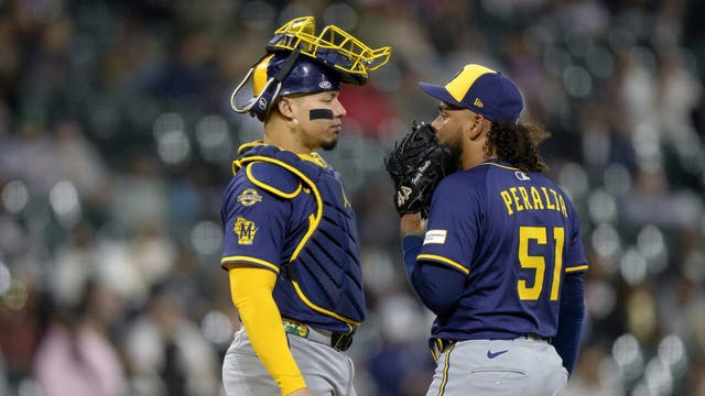 Brewers beat White Sox, Jake Bauers hits 2-run double in 8th inning