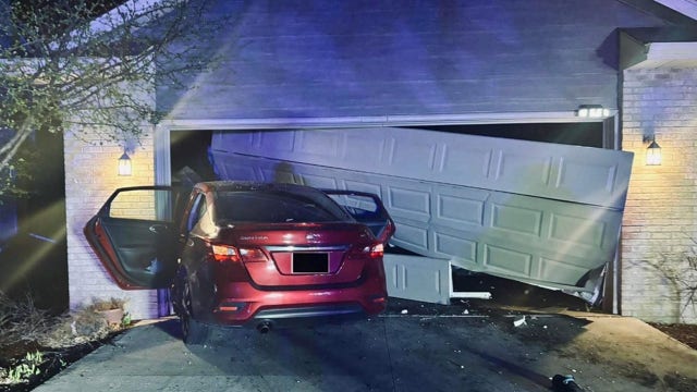 Mount Pleasant police chase; driver crashed into garage, arrested for OWI