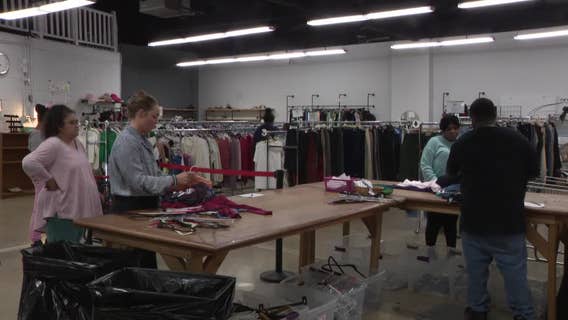 Milwaukee apartment fire, organization helps residents with clothing