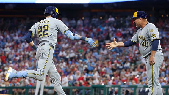 Brewers beat Phillies, Christian Yelich homers twice