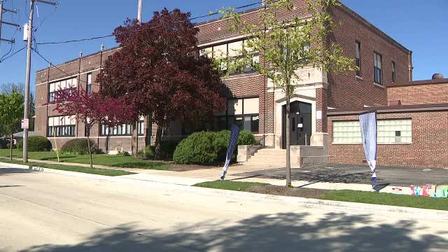 Racine elementary school marks 100 years, weeks before it closes