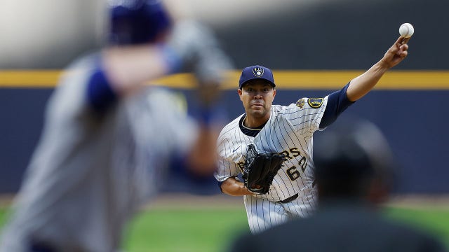 Brewers fall to Cubs, José Quintana loses first start of season