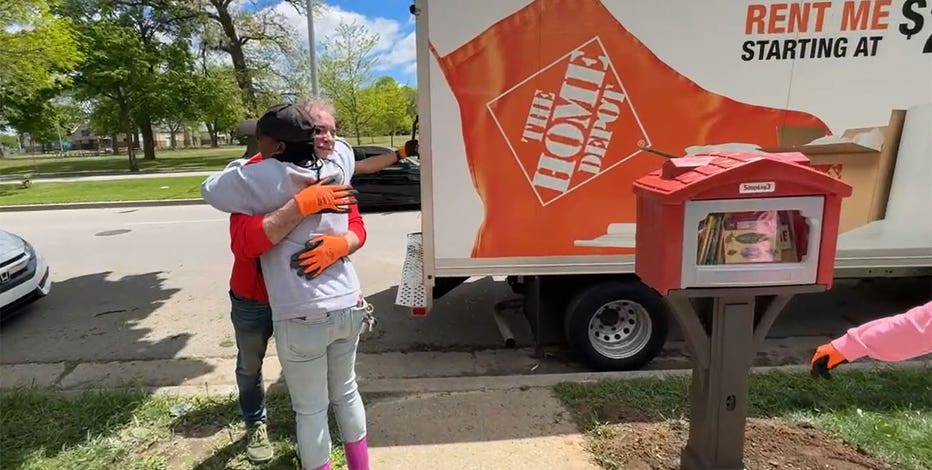 Milwaukee Little Free Library once vandalized, now replaced