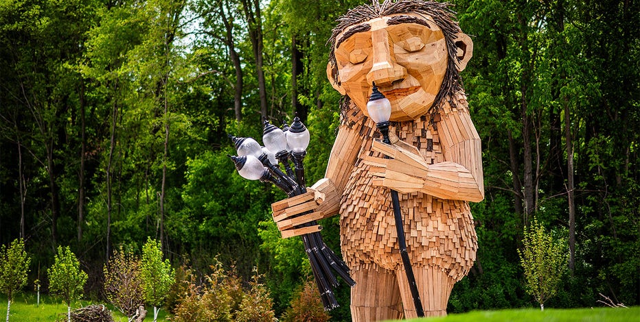 Wauwatosa troll sculpture: When, where to see 'Mama Rosa'