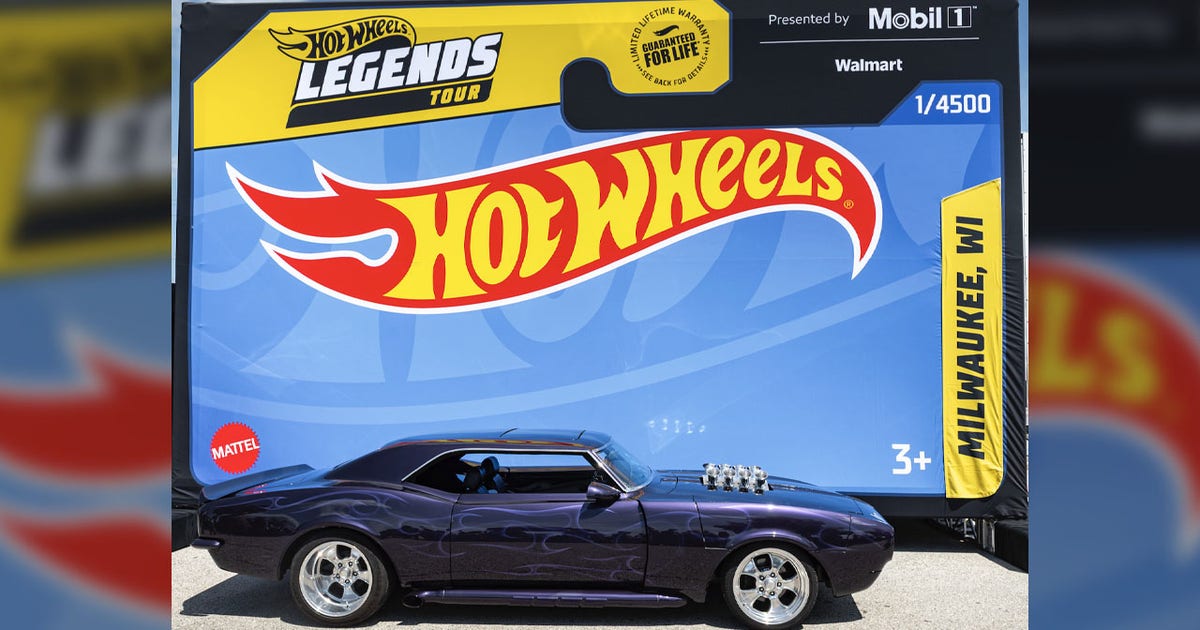 Hot Wheels Legends Tour rolls into New Berlin | FOX6 Milwaukee