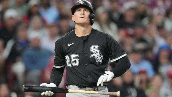 Brewers acquire Andrew Vaughn from White Sox; trade Aaron Civale