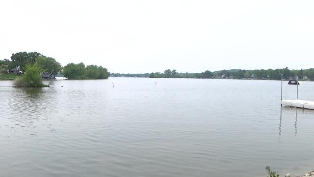 Little Muskego Lake boating accident, 10-year-old dead; DNR investigating