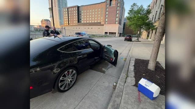 Milwaukee road rage shooting; 2 teenagers injured, no arrests made