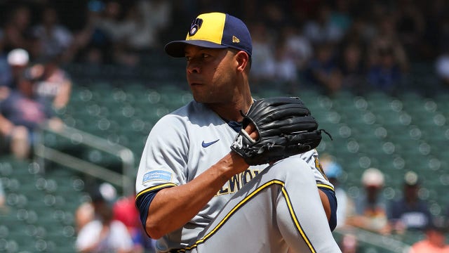 Brewers shut out Twins, Jose Quintana crisp in win