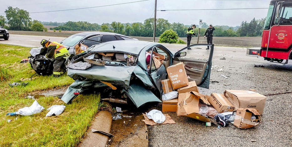 Racine County 3-vehicle crash; 1 driver hurt