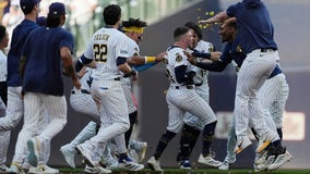 Brewers walk off Nationals, Caleb Durbin single caps 3-run rally