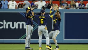 Brewers edge Dodgers for 10th straight win, completing season sweep