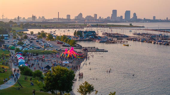 ArtBlaze series in Milwaukee; set for Thursdays at McKinley Beach