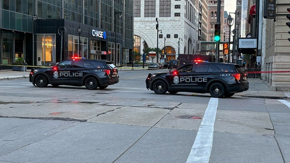 Downtown Milwaukee shooting; 2 dead, 3 wounded
