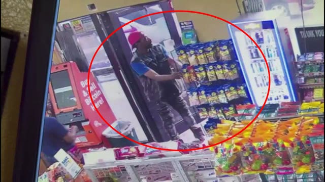 Milwaukee theft; man steals rack of bagged snacks from gas station