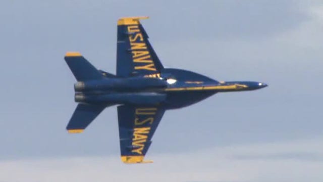 Milwaukee Air & Water Show, Blue Angels soar across lakefront