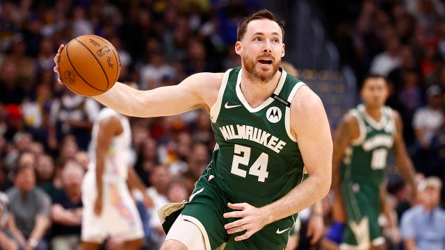 Bucks trade Pat Connaughton, acquire Micic from Hornets: report