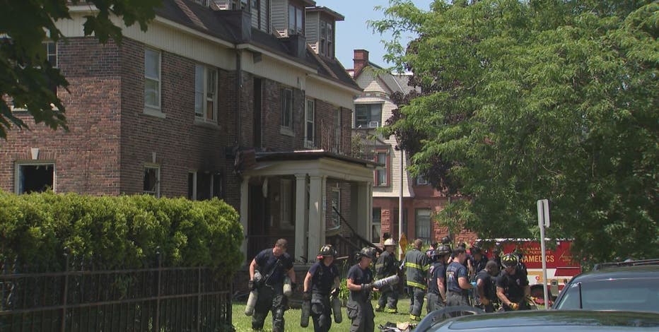Milwaukee fatal apartment fire at 32nd and Wells; child dead
