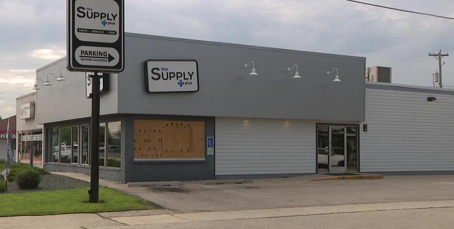 Wisconsin e-cigarette ban; businesses suing state to block | FOX6 Milwaukee Wisconsin e-cigarette ban; businesses suing state to block | FOX6 Milwaukee