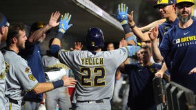 Milwaukee Brewers stun Cincinnati Reds, win 13th in a row, 10-8