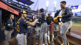 Brewers beat Braves, Collins hits 3-run homer