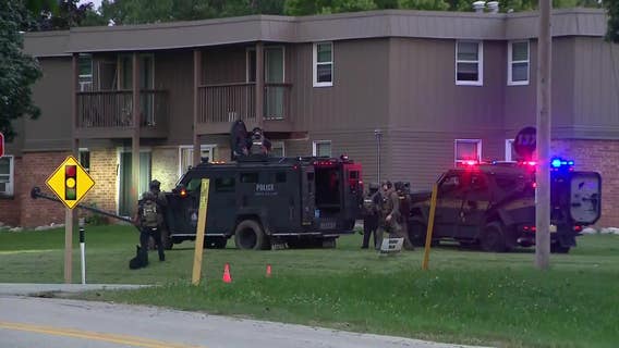 Fond du Lac police standoff; man arrested, mother, child safe