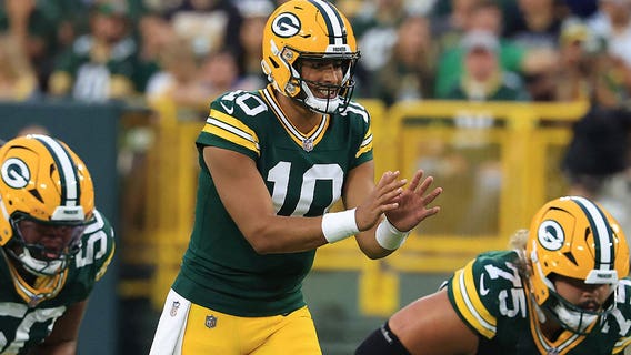 Jordan Love left thumb injury; having procedure due to ligament damage