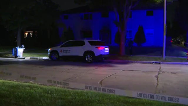 Milwaukee building fire near 13th and Holmes; 3 injured, total loss