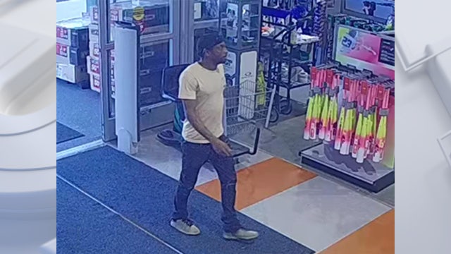 Brookfield Dick's Sporting Goods retail theft; police seek male suspect
