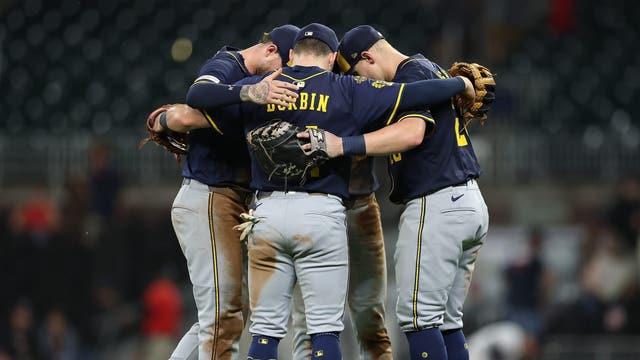 Brewers beat Braves, improving best record in majors
