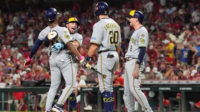 Brewers beat Reds, set franchise record with 14th straight win
